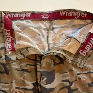 Wrangler Outdoor Camouflage camo hunting pants Mens size 38x30
